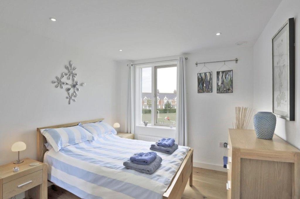 11A Tibbys Way Villa Саутуолд Екстериор снимка